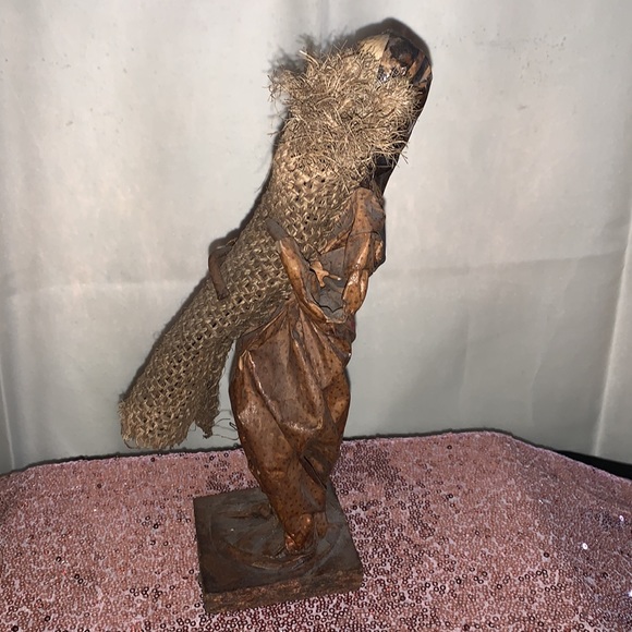 Vintage Older Village Woman Carrying Carpet Made In Paper Mache - EUC 10” X 4” - Picture 7 of 13